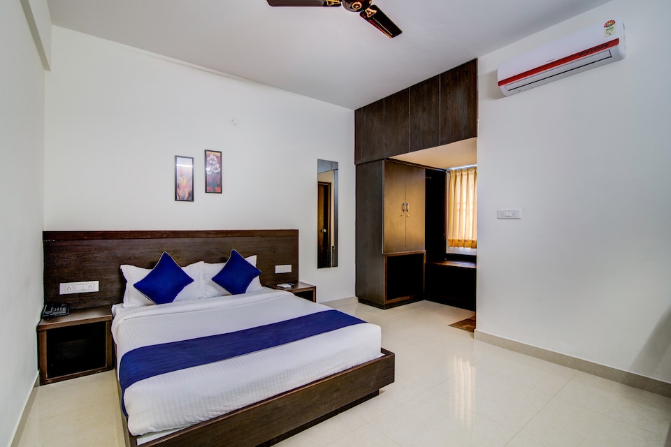 OYO SilverKey 19676 Rr Nagar, Global village Tech Park- Rajarajeshwari Nagar Bangalore, Bangalore