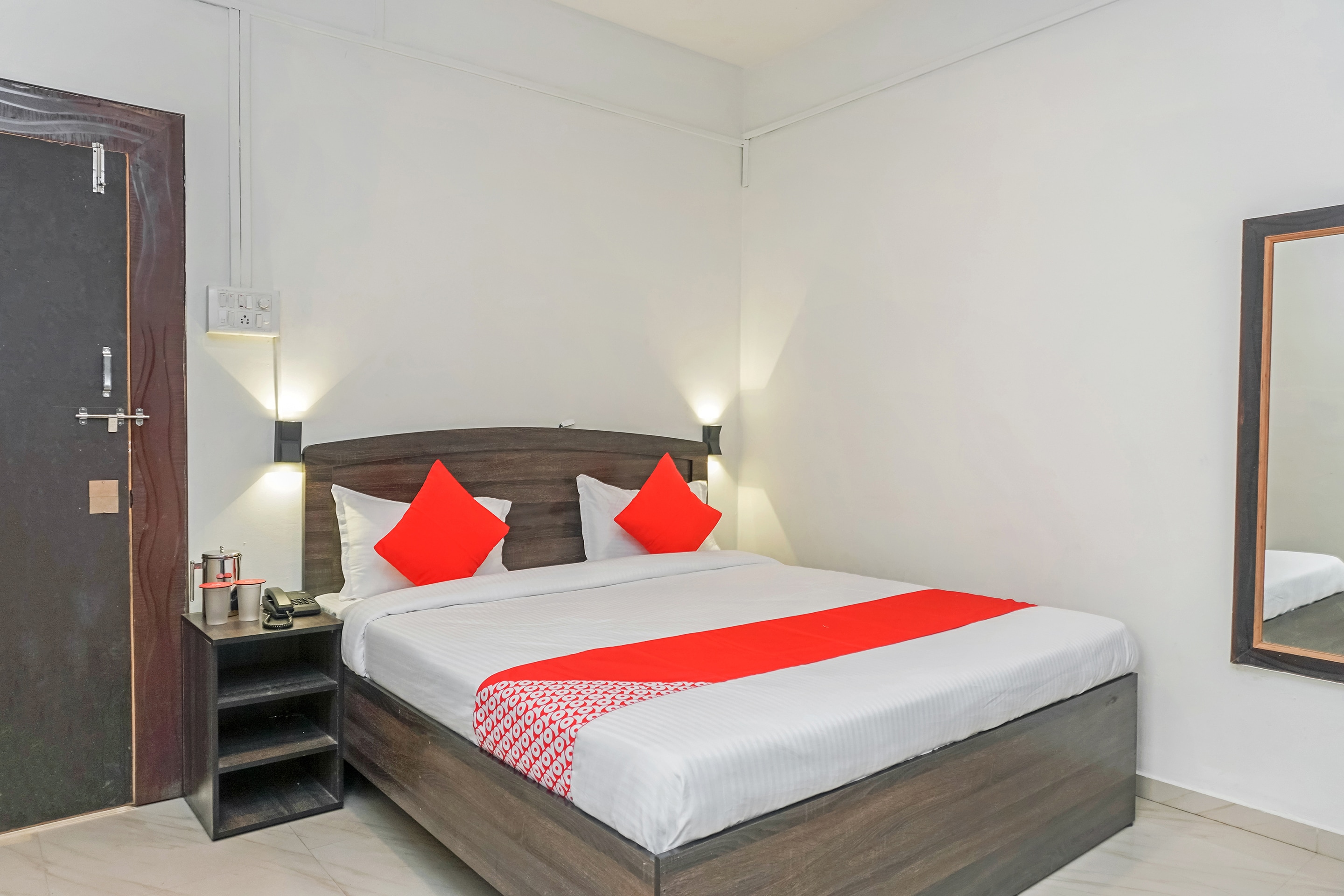 Hotels in Mahalakshmi Temple, Kolhapur Starting ₹931 Upto 50 OFF