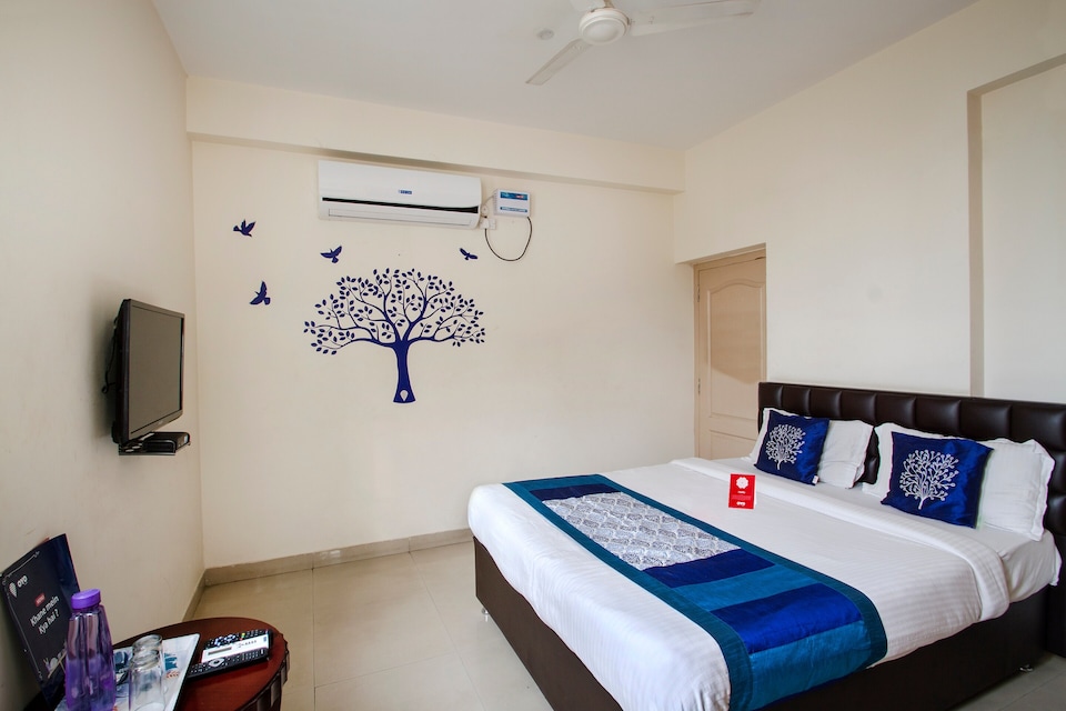 Hotel Blue Dawn, Madhapur, Hyderabad