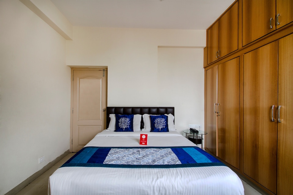 Hotel Blue Dawn, Madhapur, Hyderabad