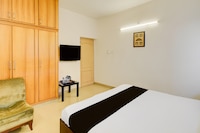 Collection O Hi-Tec City Center Metro Station Hyderabad Formerly Hotel Blue Dawn