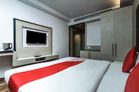 OYO Royal Heights Near Satyam Inox Patel Nagar