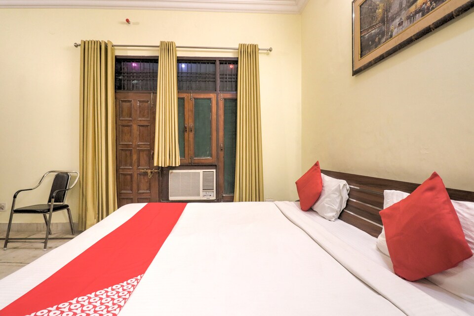 live on Lck2253, Gomti Nagar Lucknow, Lucknow