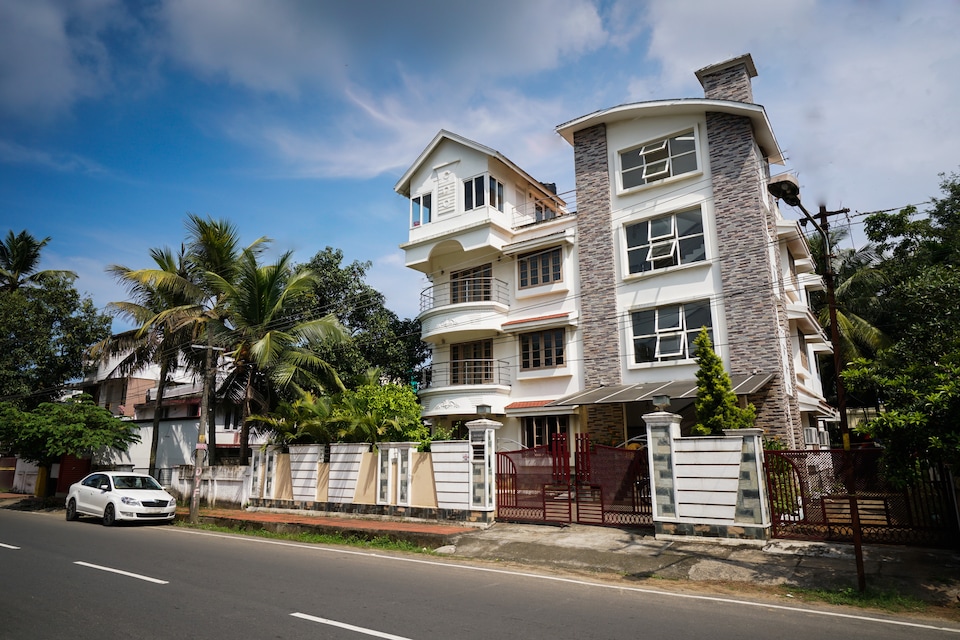 OYO Home 19700 Cozy Stay, Kochi Fort, Kochi