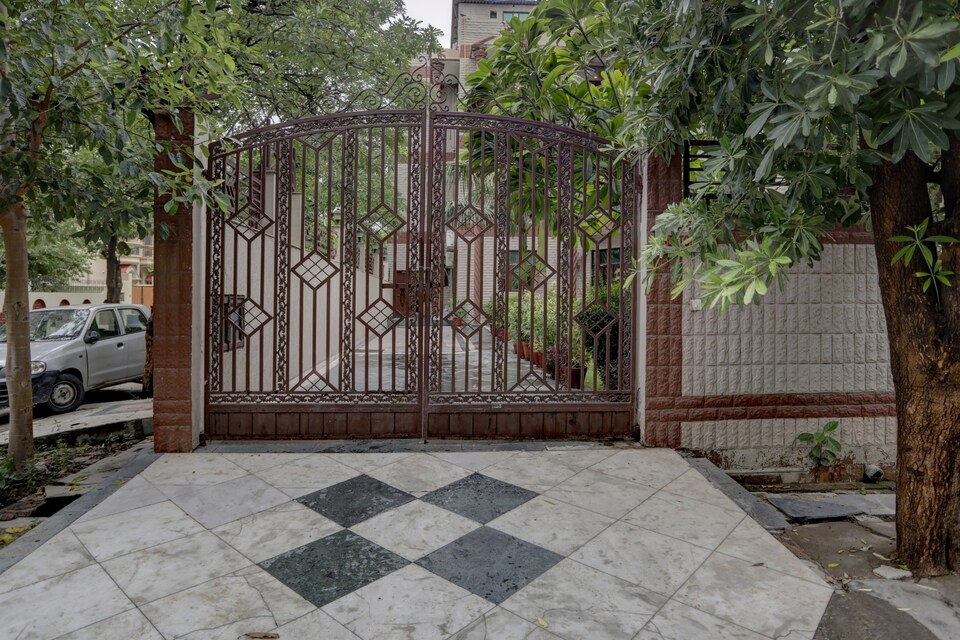 Capital O 2971 Hotel Lotus, Noida City, Noida