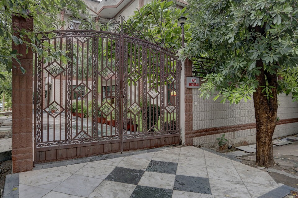 Capital O 2971 Hotel Lotus, Noida City, Noida