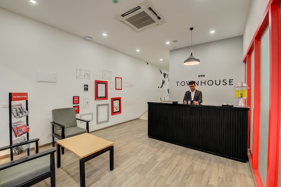 OYO Townhouse 063 M G Road, Pune Camp, Pune