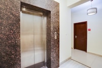 Super Townhouse Oak Silver City Chowk Formerly HW Residency