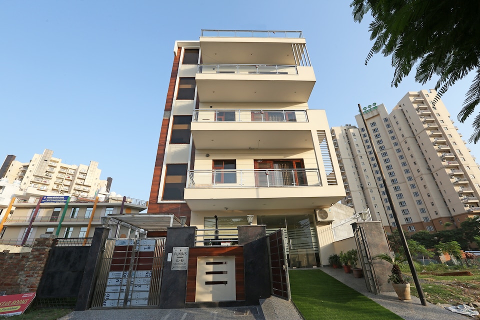 OYO 19751 Parkview Residency, Golf Course Road, Gurgaon