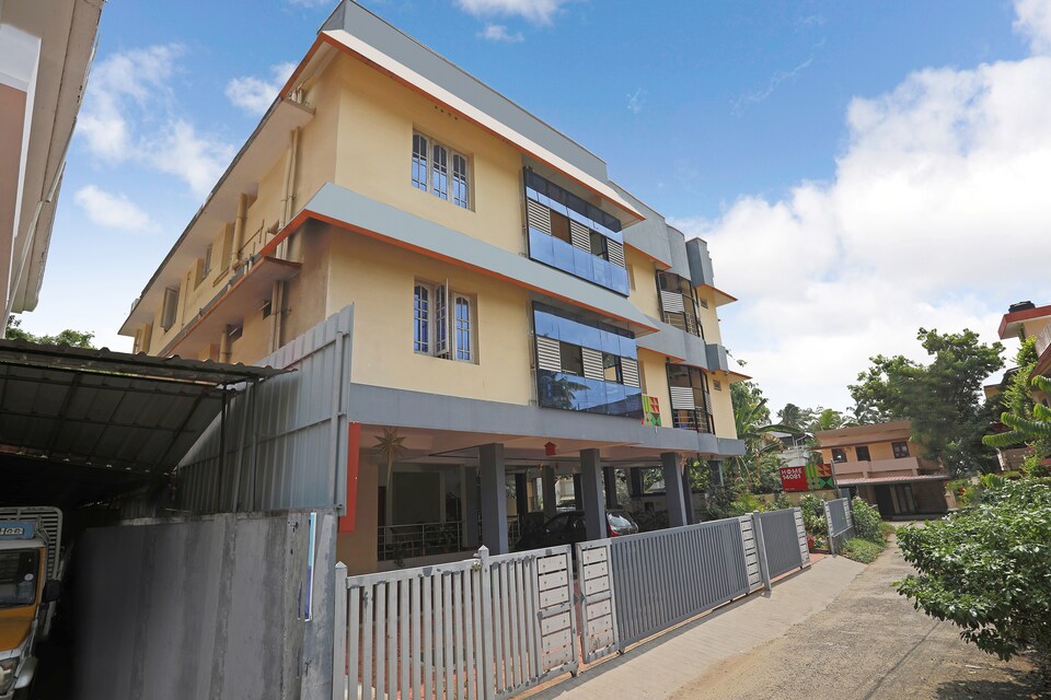 OYO Home 19772 Elegant Stay, Kaloor Kochi, Kochi