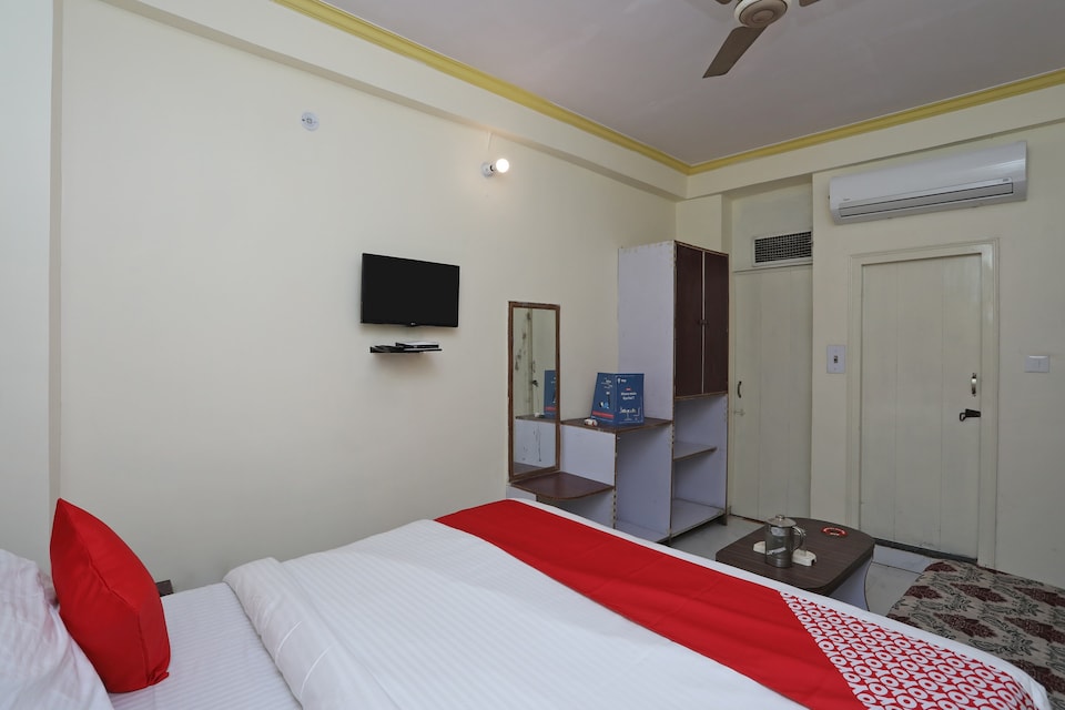 OYO 19804 Hotel Geet International, Pilibhit Bypass Road, Bareilly