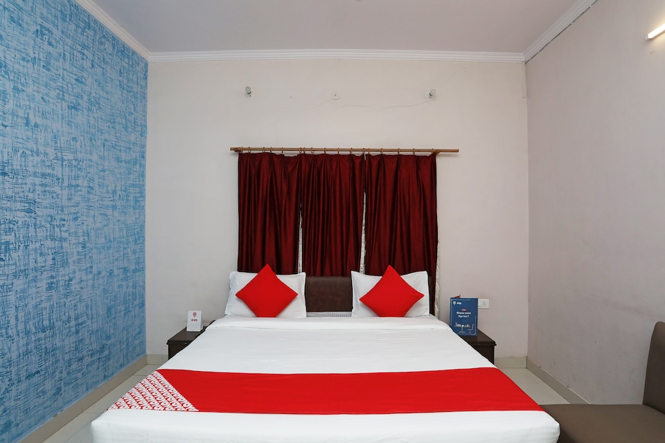 Flagship 19824 Hotel Doon Palace, GMS Road Dehradun, Dehradun