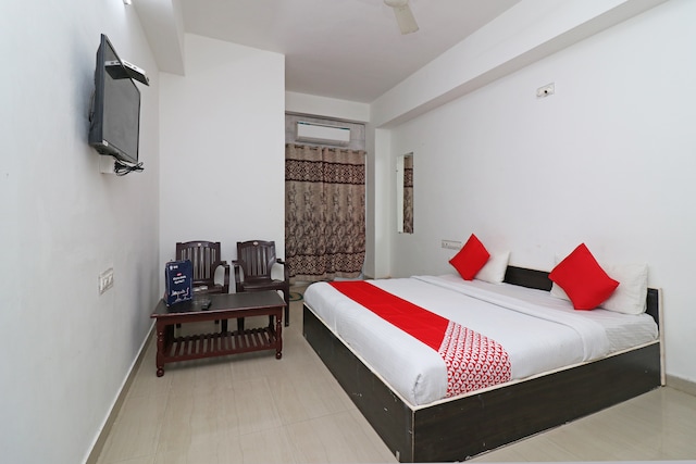 OYO Shree Ram Palace