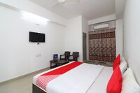 OYO Shree Ram Palace