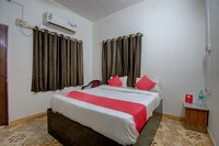 OYO Hotel Lucky Star