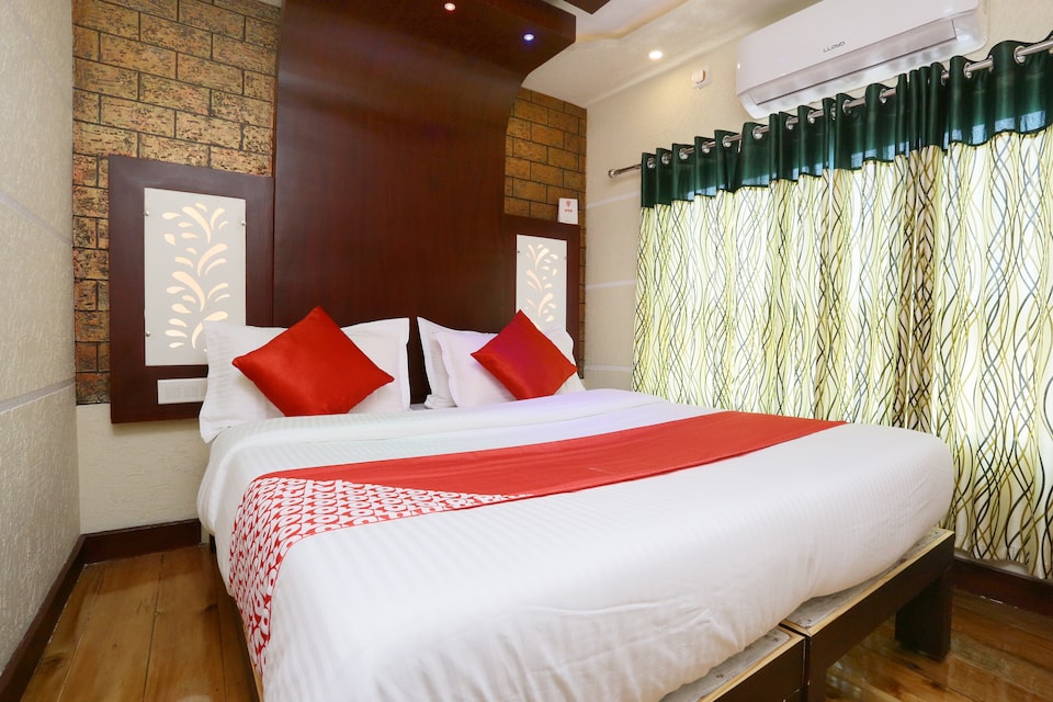 OYO 19833 Houseboat  Jonjes Diamond 2 Bhk, Alappuzha Town Alappuzha, Alappuzha