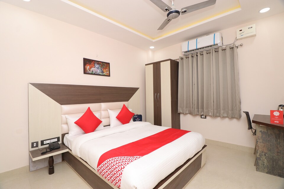 19840 Hotel Centre Point, Golghar, Gorakhpur