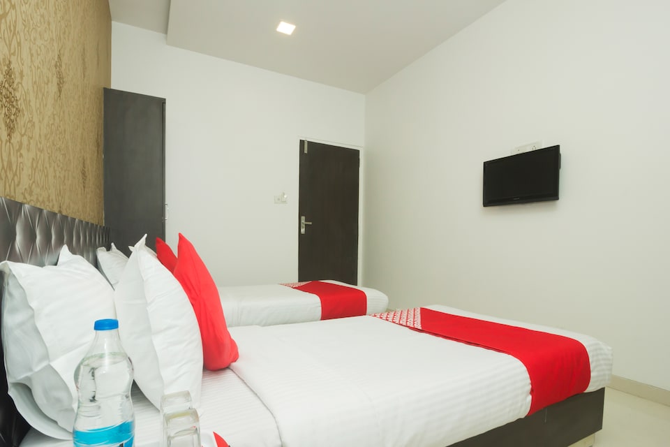 OYO 19847 Hotel Star Residency, Mumbai BCEC, Mumbai