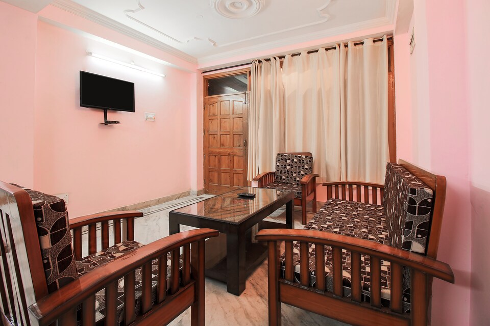 OYO Home 19864 Elite 3BHK, The Mall Road-Shimla, Shimla