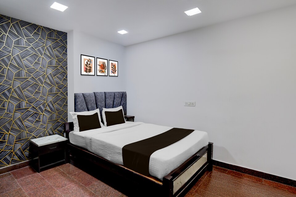 Super Townhouse Oak Q-City Techno Park, Gachibowli, Hyderabad