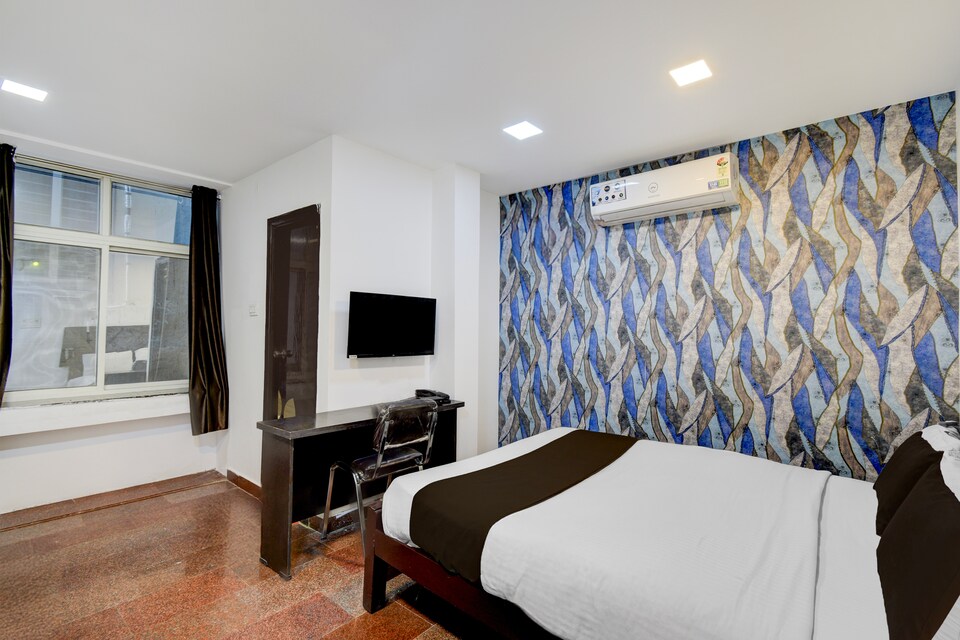 Super Townhouse Oak Q-City Techno Park, Gachibowli, Hyderabad