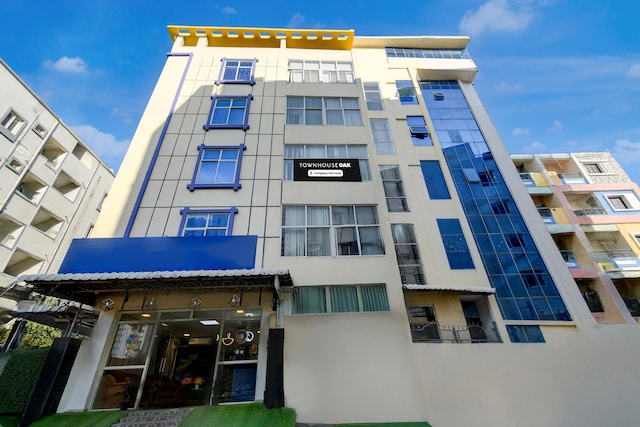 Super Townhouse Oak Q-City Techno Park