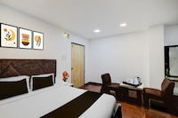 Super Townhouse Oak Q-City Techno Park