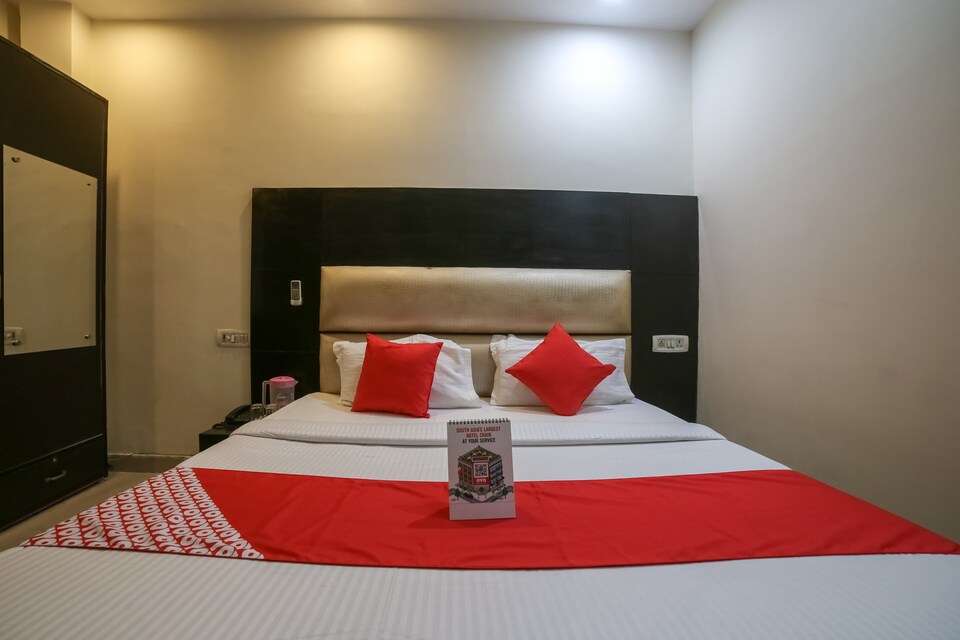 OYO Hotel West Delhi Inn Near Tdi Mall, Patel Nagar Delhi, Delhi