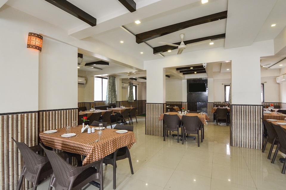 OYO 19879 Chetan Executive, Hadapsar Pune, Pune