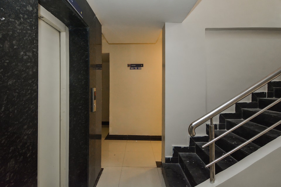 OYO 19879 Chetan Executive, Hadapsar Pune, Pune