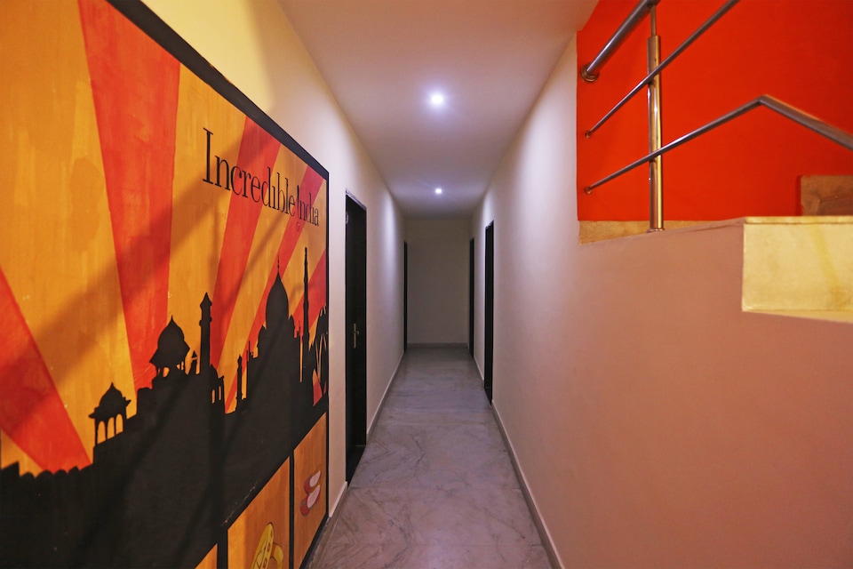 Hotel O Ganpati Agra, Fatehabad Road, Agra