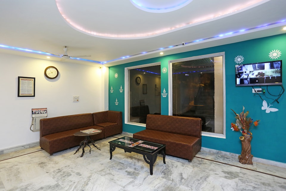 Hotel O Ganpati Agra, Fatehabad Road, Agra