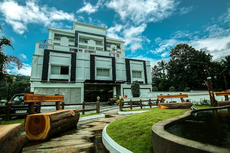 OYO 2991 Hotel Dewland, Ankamaly Airport Kochi, Kochi