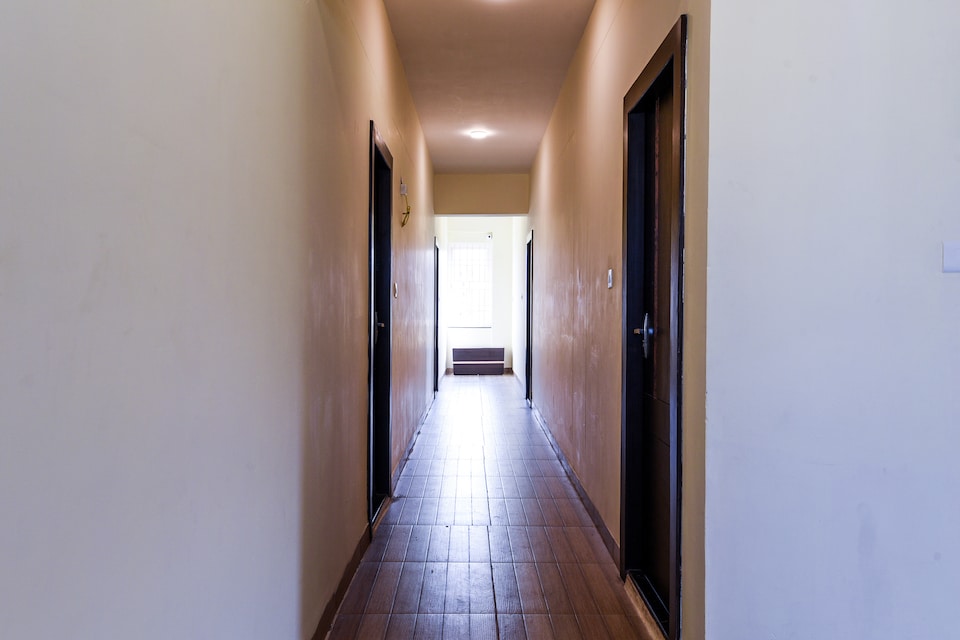 OYO V- Comforts, Beach Side Visakhapatnam, Visakhapatnam