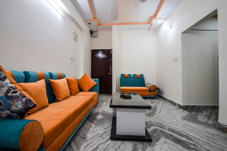 OYO Home 19896 Modern 2BHK, Udaipur Central, Udaipur