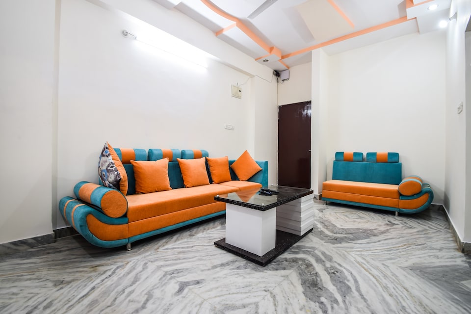 OYO Home 19896 Modern 2BHK, Udaipur Central, Udaipur