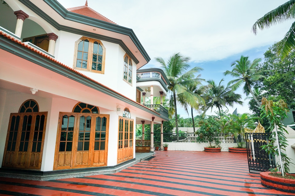 OYO 19897 Fascinating Stay, Medical College - Pattom, Trivandrum