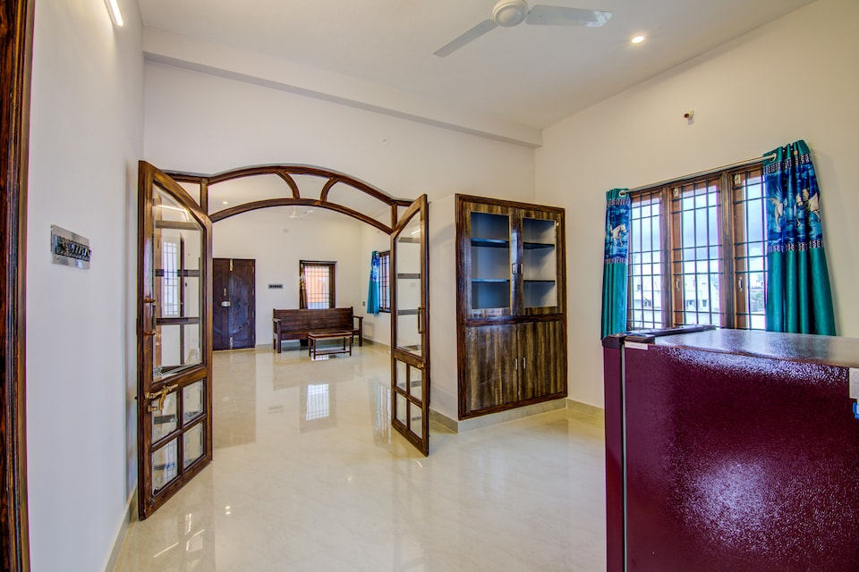 OYO Home 44639 Comfortable 3BHK Near Paradise Beach, Pondicherry City Centre, Pondicherry