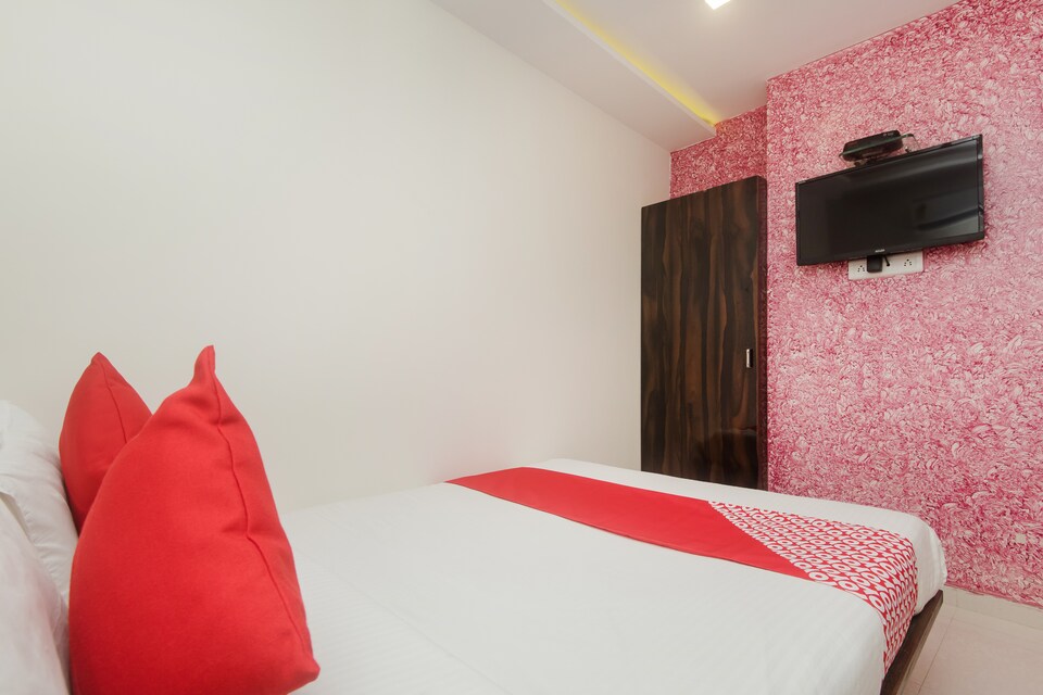 OYO 19918 Hotel Mantra Residency, Mumbai International Airport, Mumbai