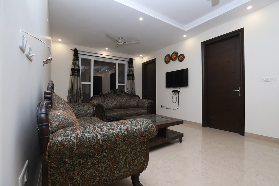 OYO 19925 Elegant Stay, Sohna Road, Gurgaon