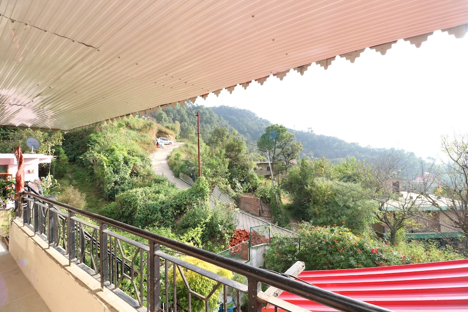 OYO Home 19931 Exotic 2BHK, Solan, Solan