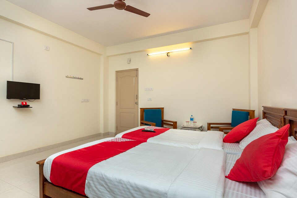 OYO 19942 Prathyangira Associates (comfort Homes), OMR Chennai, Chennai