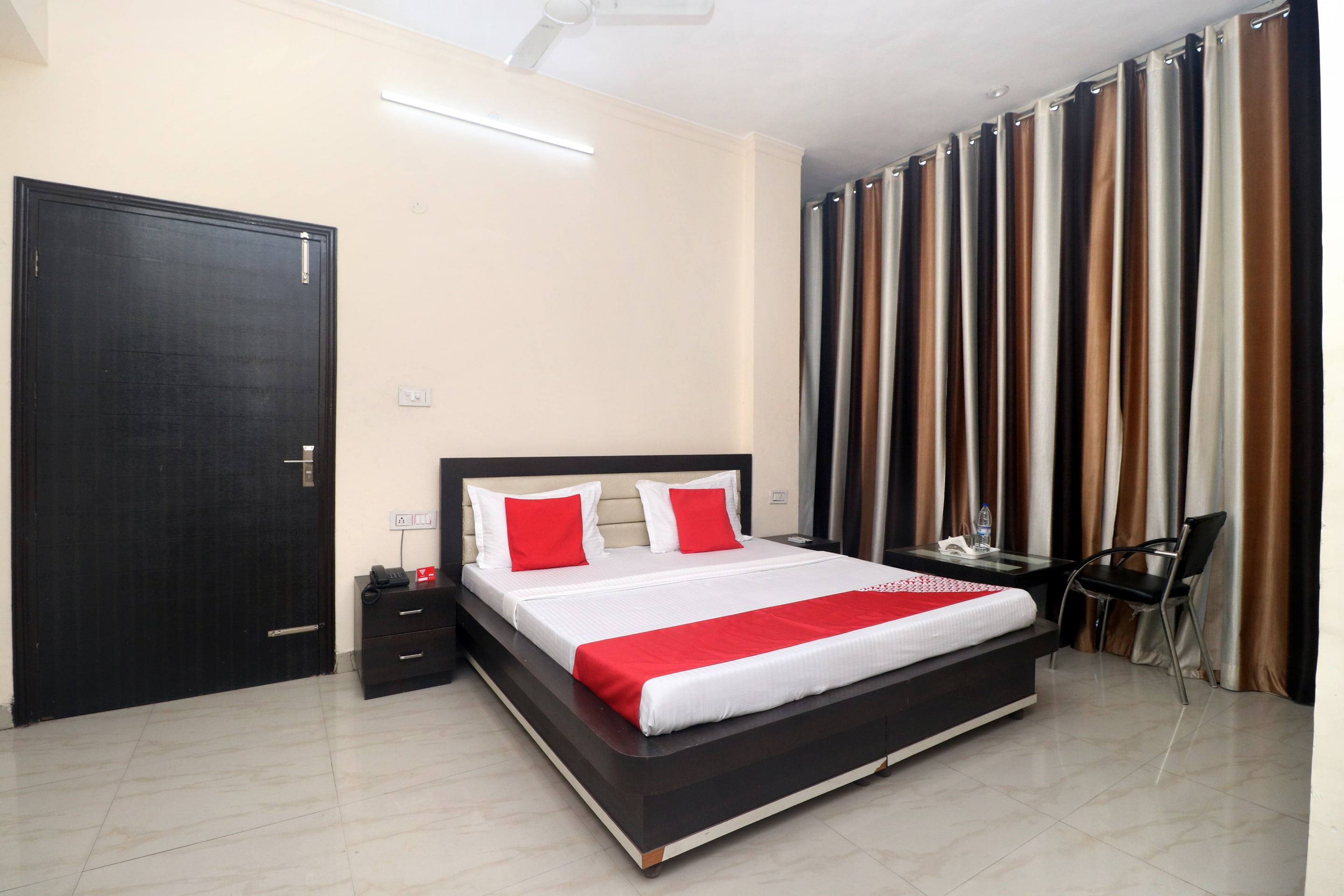 OYO Surya Guest House, OYO Rooms Phagwara, Book ₹451 OYO