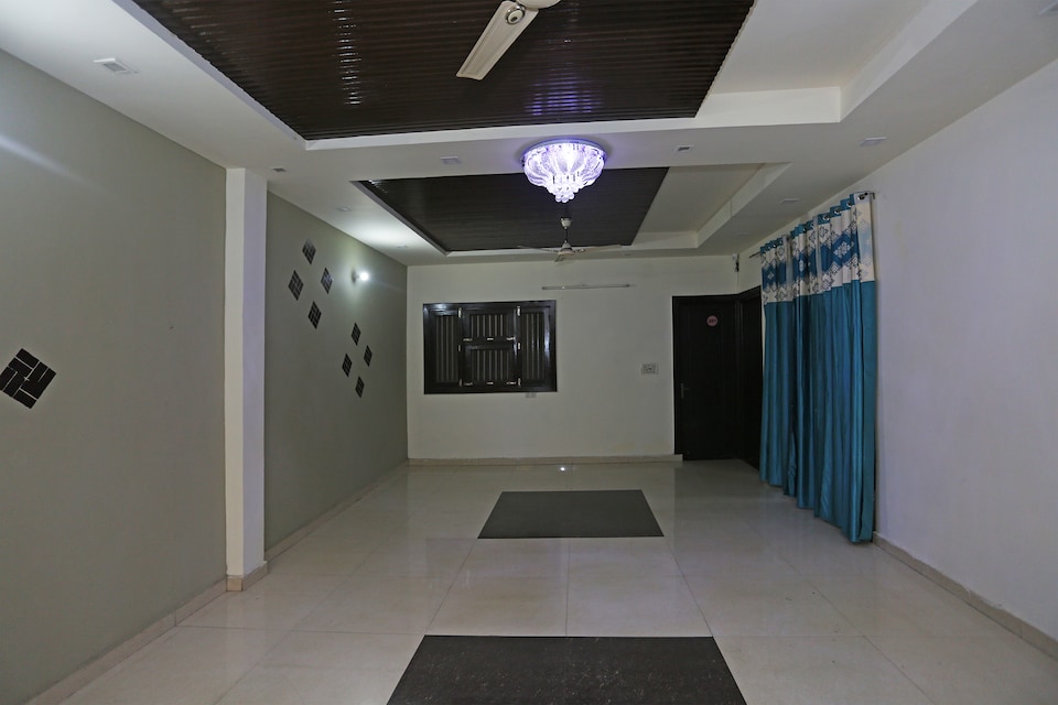Hotel O Comfort Stay Sector 05 Vasundhara Formely Angel Pink, Indirapuram Ghaziabad, Ghaziabad