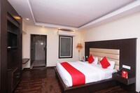 OYO Hotel Sunrise
