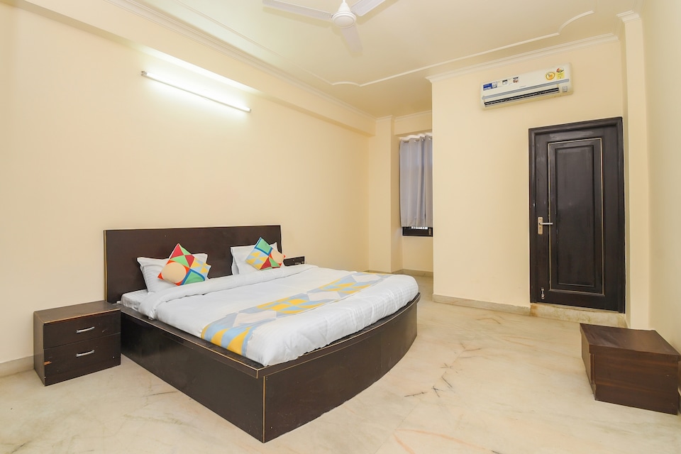 OYO Home 19977 Spacious 2BHK, Raja Park Jaipur, Jaipur