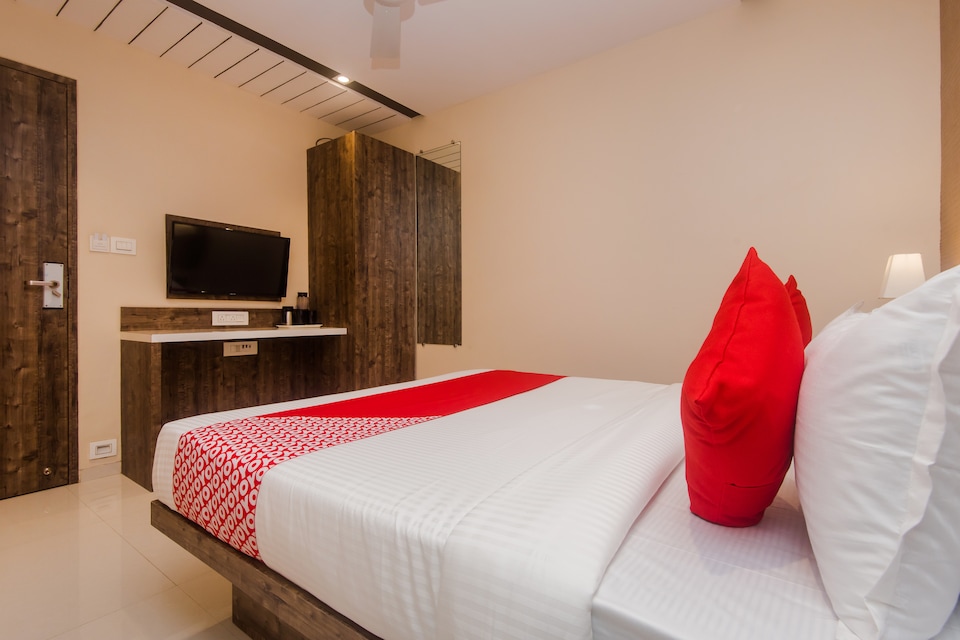 Hotel O Grand Heritage, Mumbai Bandra-Khar-Santacruz, Mumbai