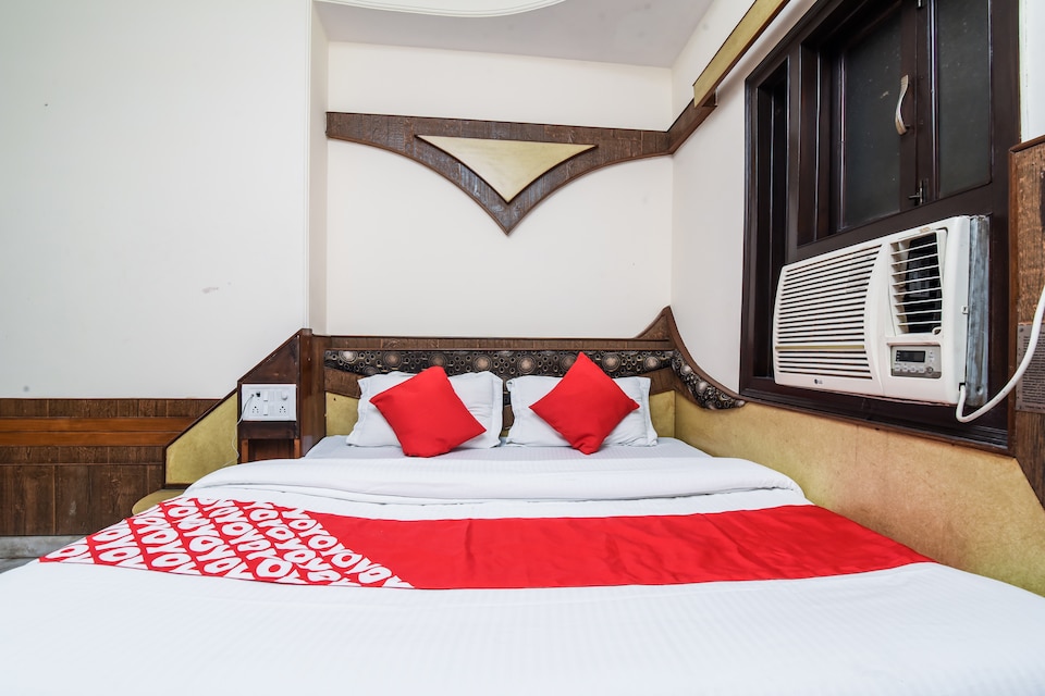 OYO 20000 Hotel Cottage Crown Plaza, Paharganj Delhi, Delhi