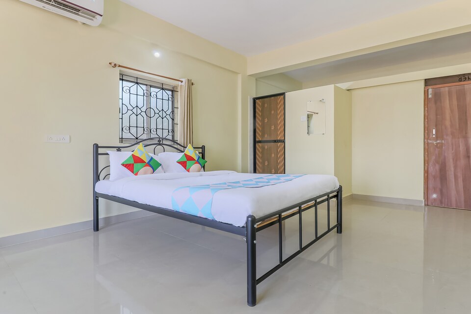 OYO 22002 Spacious Studio, Siolim, गोवा