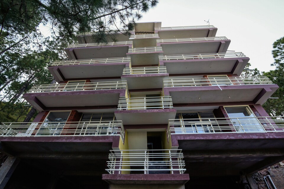 OYO Home 22016 Hill View 2BHK, Kasauli, Kasauli